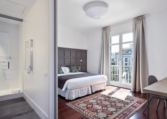 Milton House Gran Via