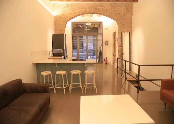 Modern Apartment Near Las Ramblas