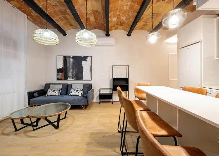 Bebarceloner Eixample Apartments - 4 Bedrooms