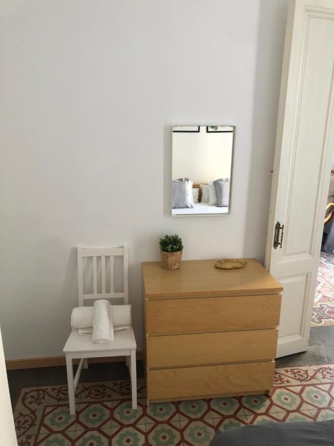 1 Casual Apartments *