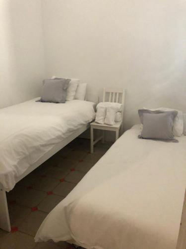 1 Casual Apartments Apartment