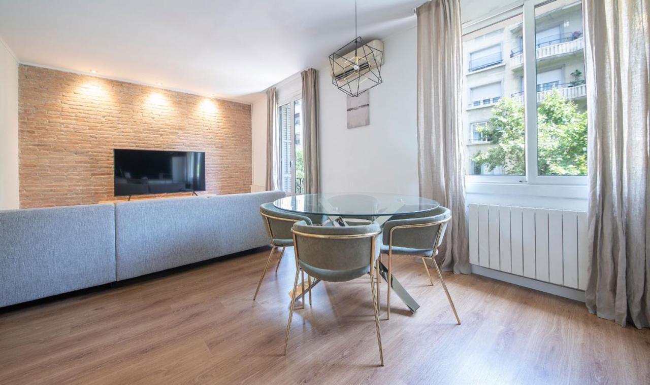 Stylish Diagonal Apartment Barcelona