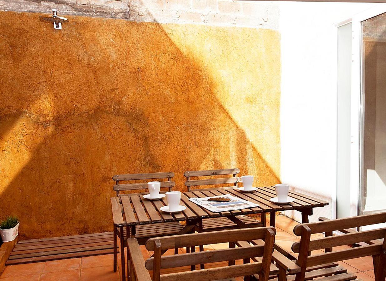 Miquel Angel - In Sants Large Community Terrace *