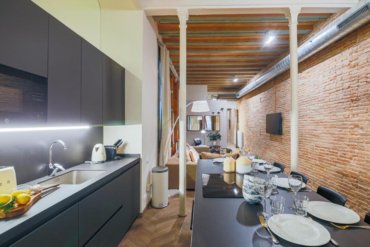 Apartment Avinyo 2 Gotic - Spacious Loft In Gothic Quarter!