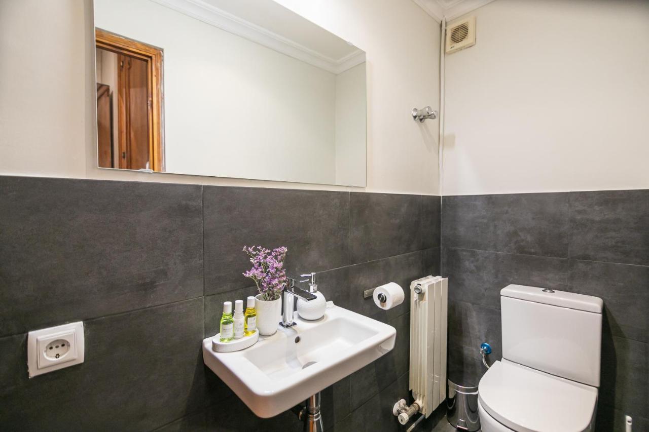 Avinyo 2 Gotic - Spacious Loft In Gothic Quarter! Apartment