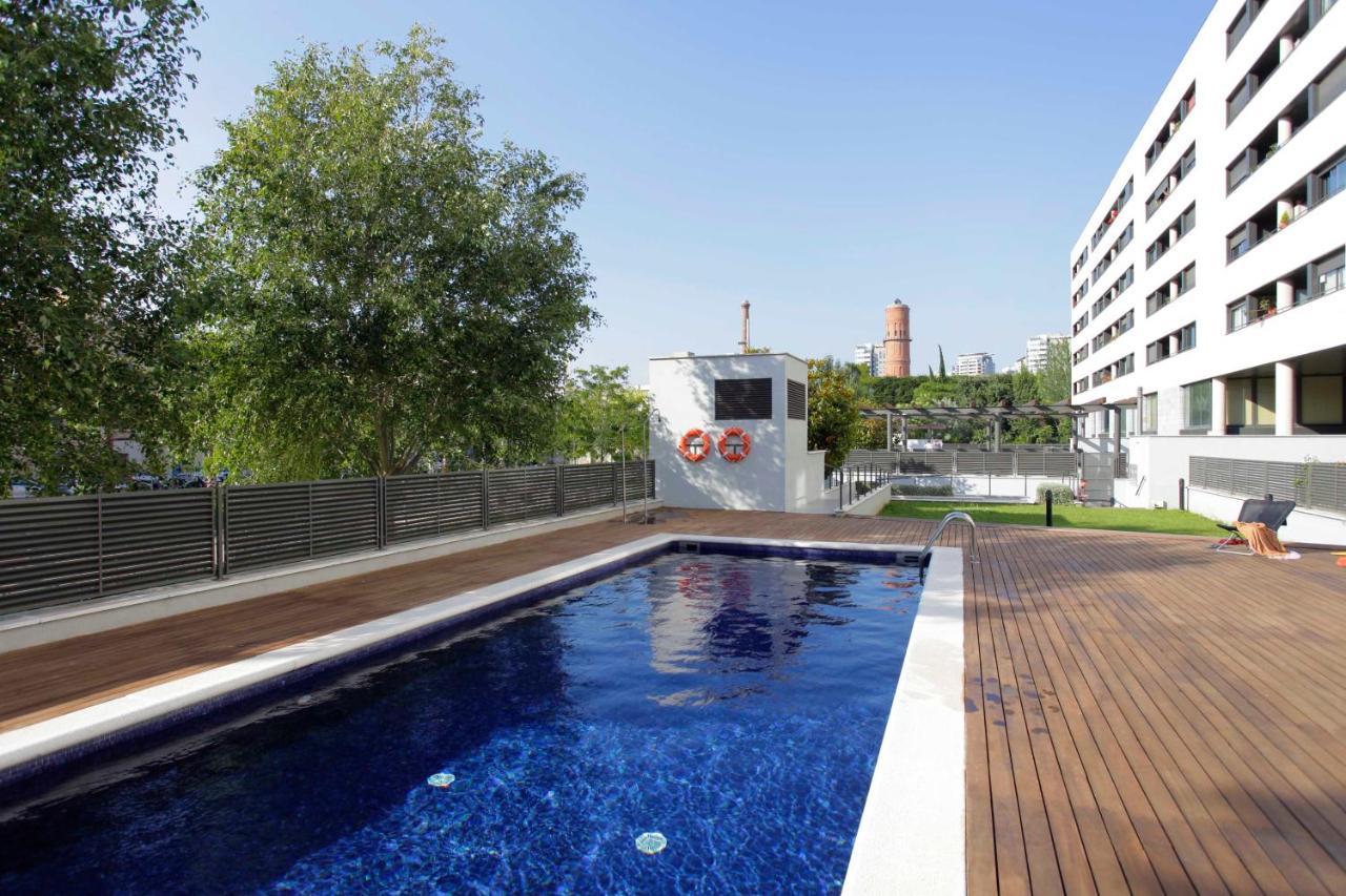 1216 - Forum Gardens Apartamento *