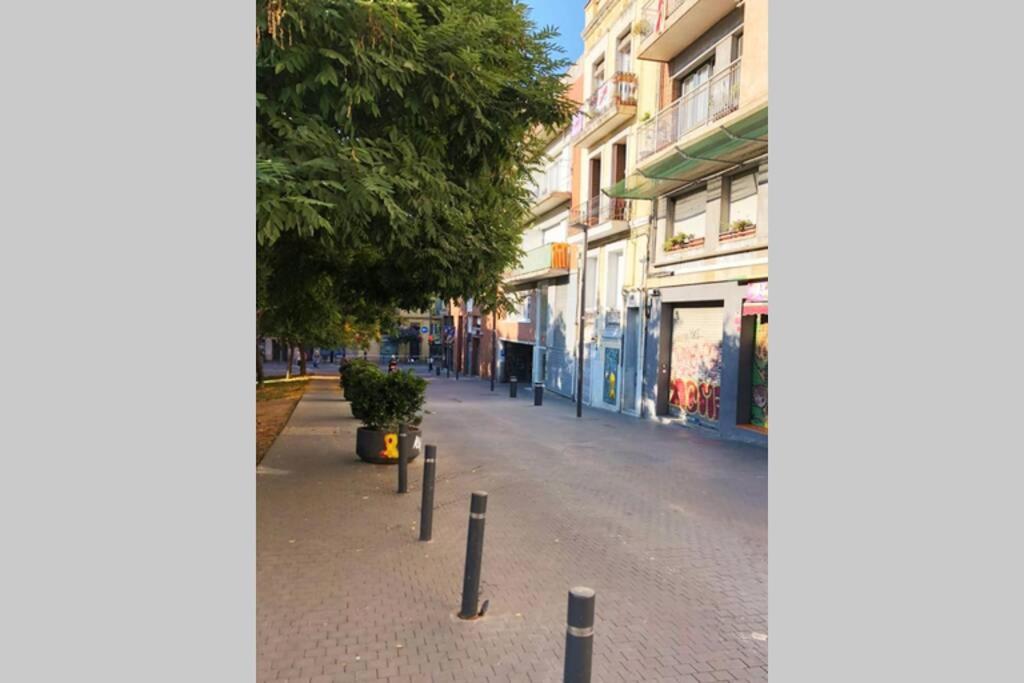 2 Bedroom Sants Apartamento Barcelona