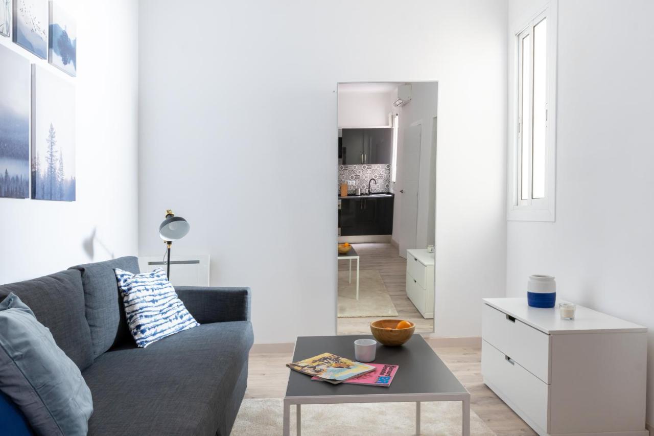 Cozy Studio 5 Min From Camp Nou Apartamento Barcelona