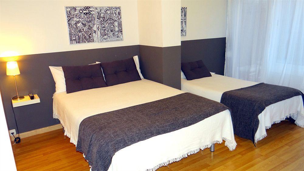 Hostal El Ninot Barcelona