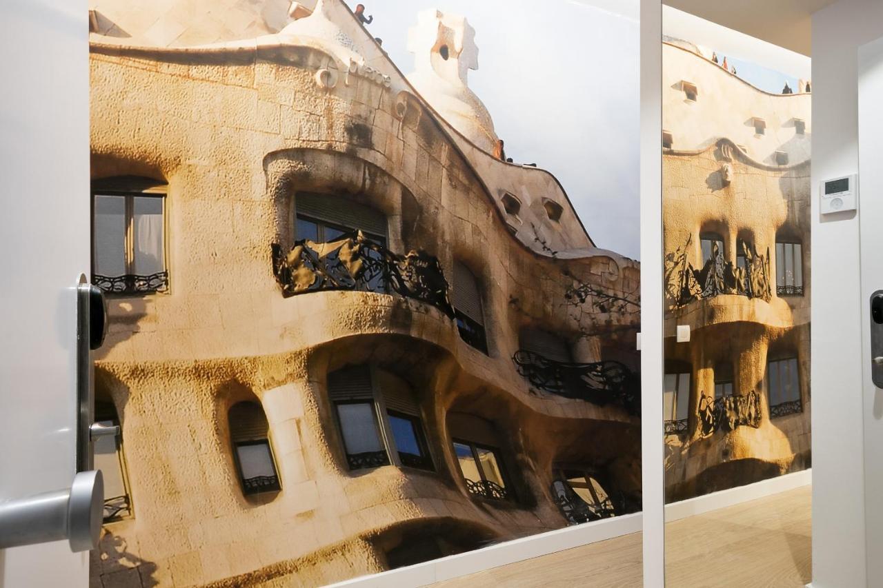 Ola Living Santa Anna Barcelona