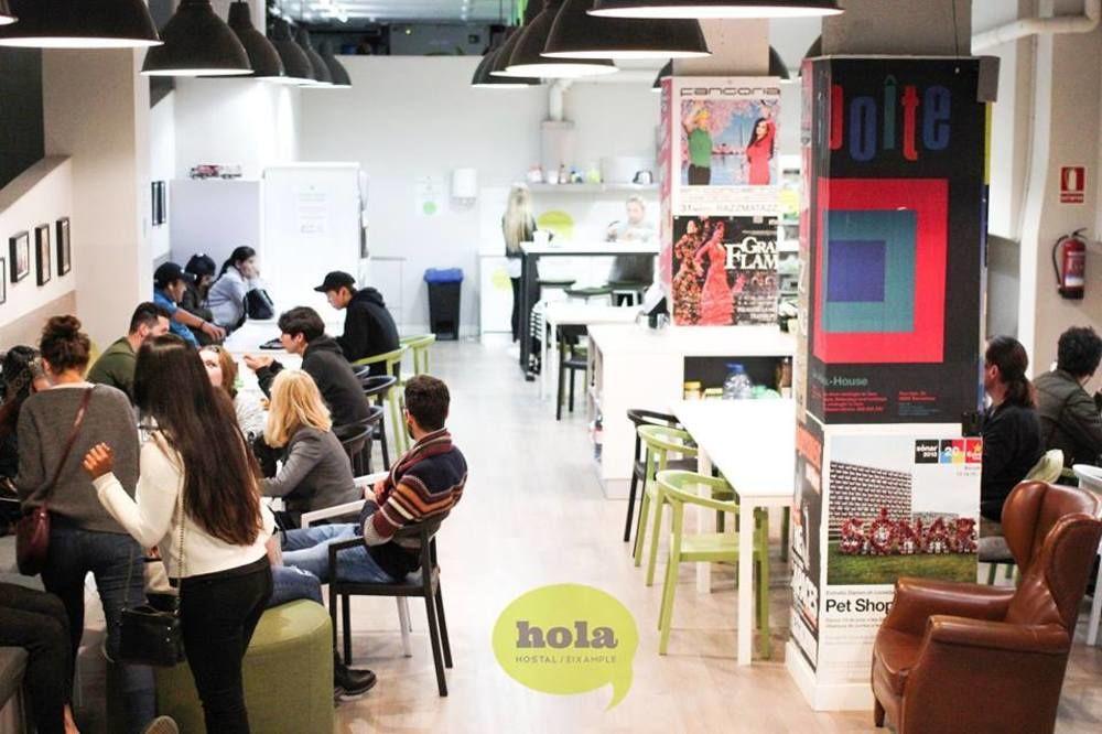 Hola Eixample Hostal *