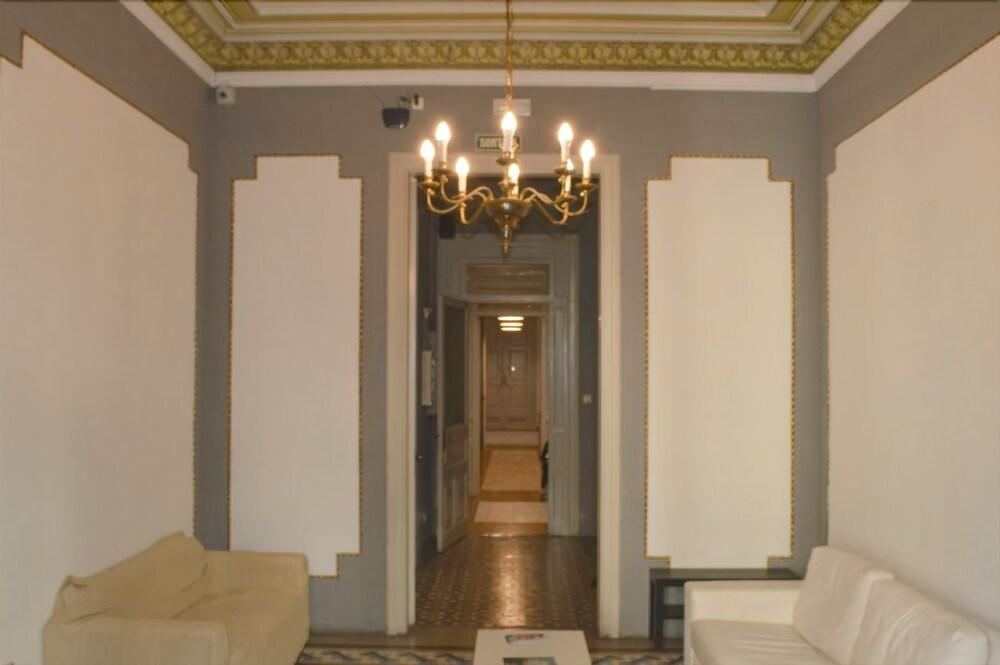 Coimpact Coliving Bruc Hostal *