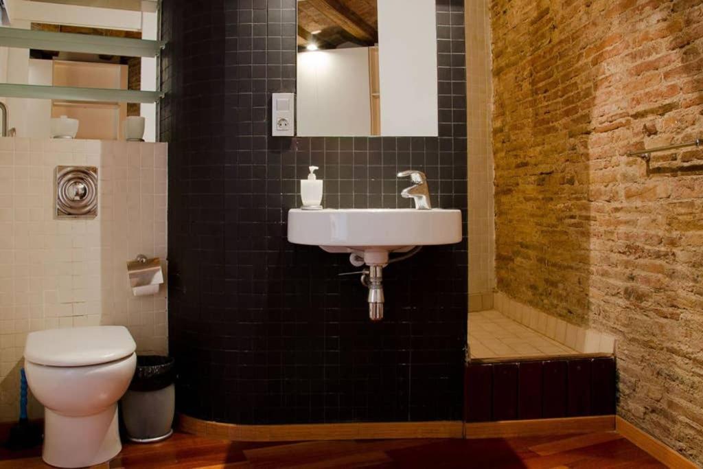 Ripoll Apartment Barcelona