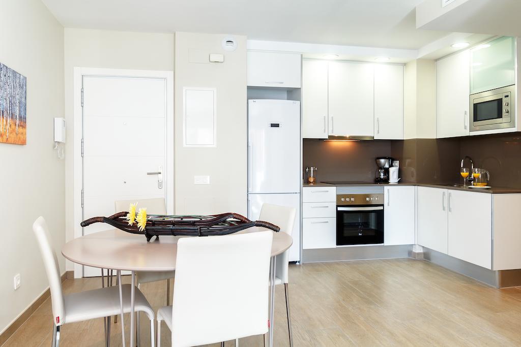 Feelathome Plaza Apartamento *