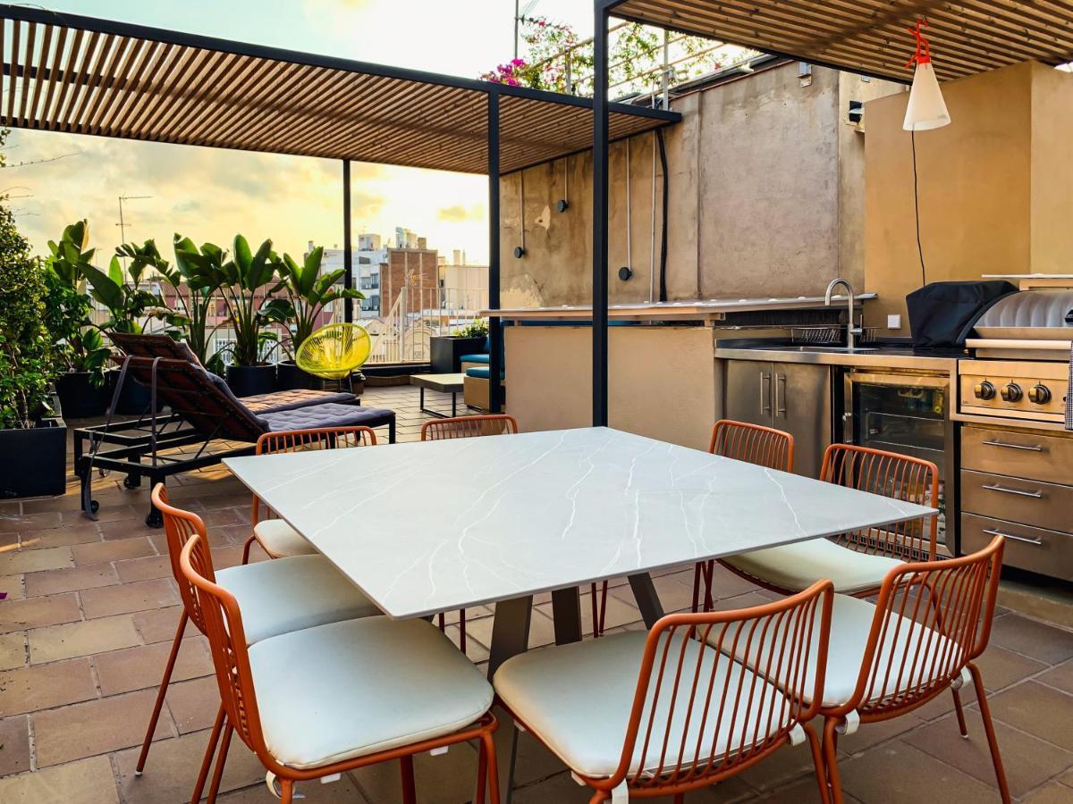 Incredible 2br Penthouse With Urban Rooftop Garden *