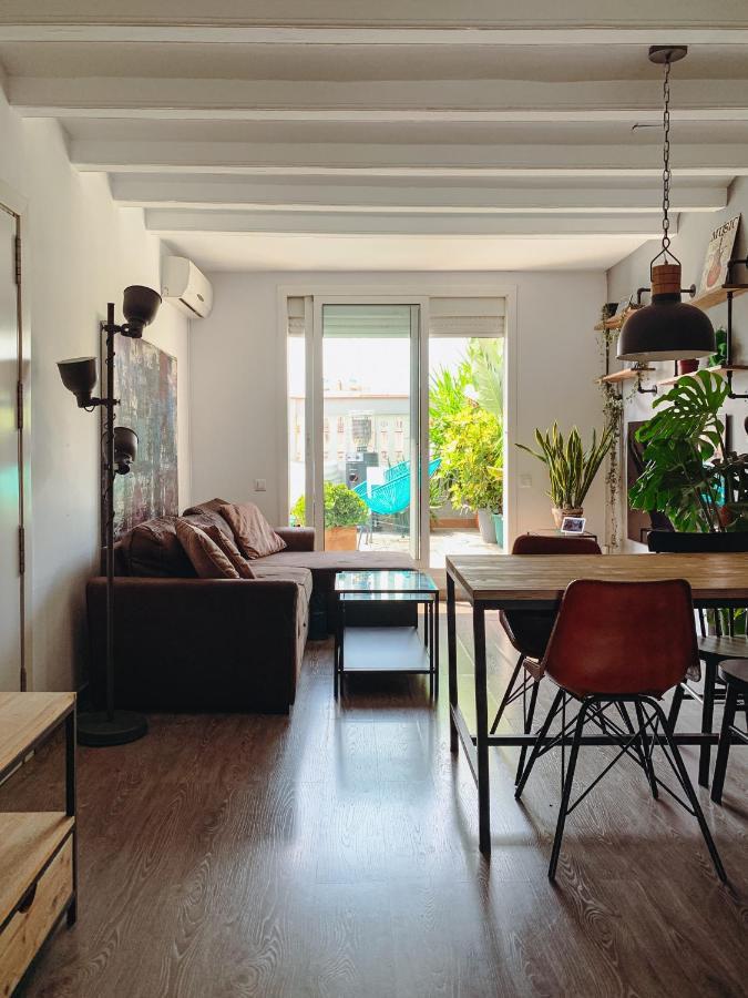 Incredible 2br Penthouse With Urban Rooftop Garden