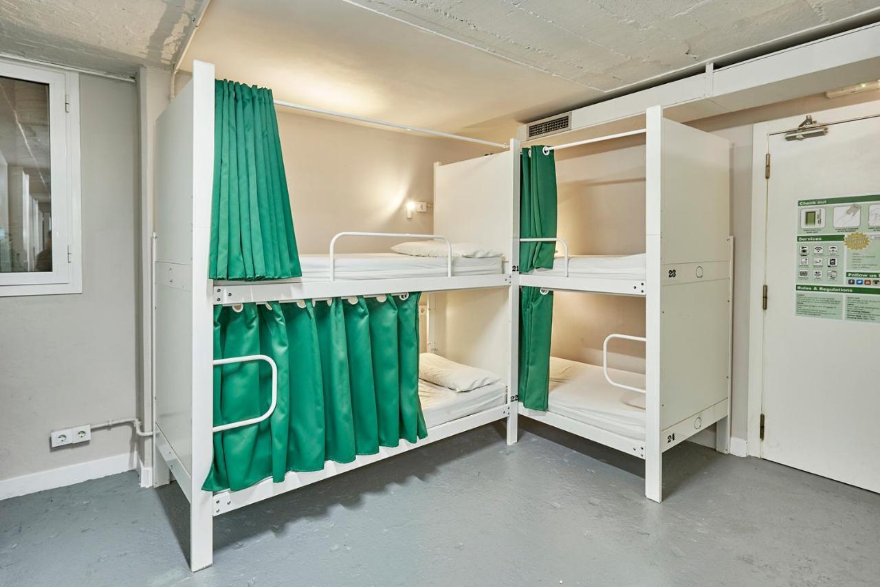Hostal Hola Eixample Barcelona