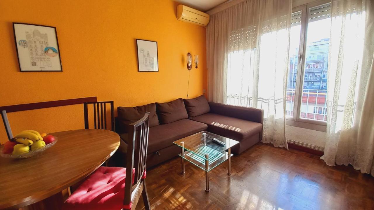 Plaza Universitat Apartamento