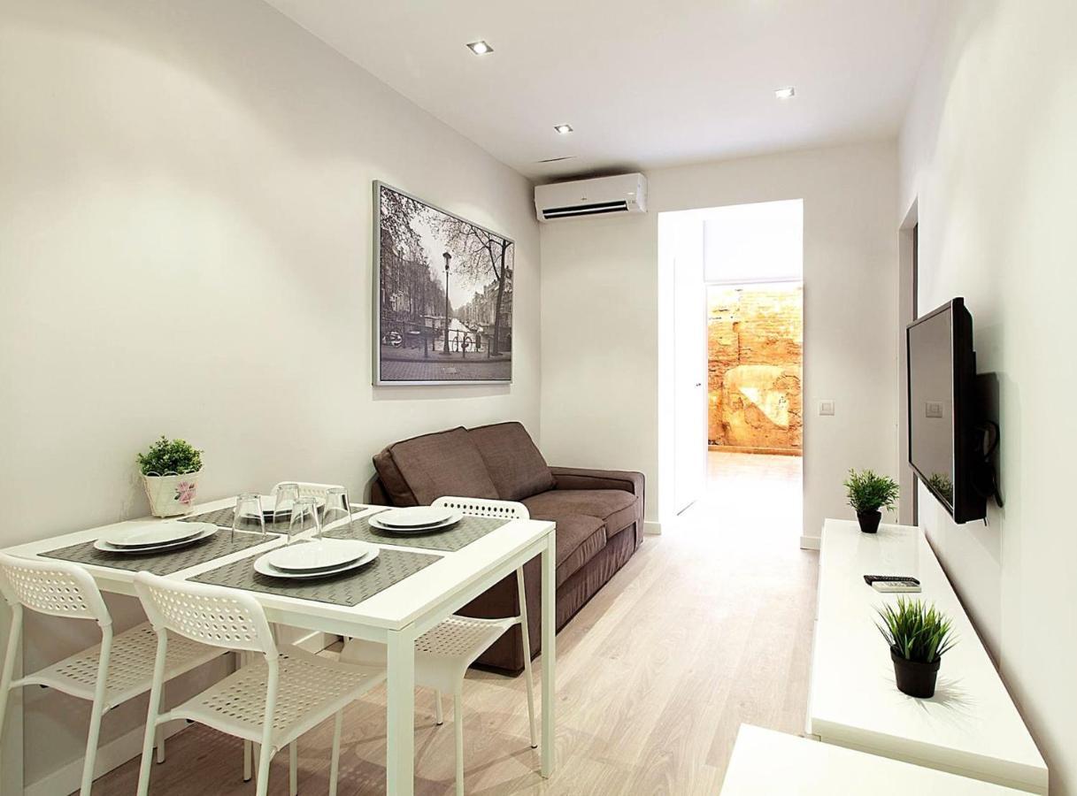 Miquel Angel - In Sants Large Community Terrace Apartamento Barcelona