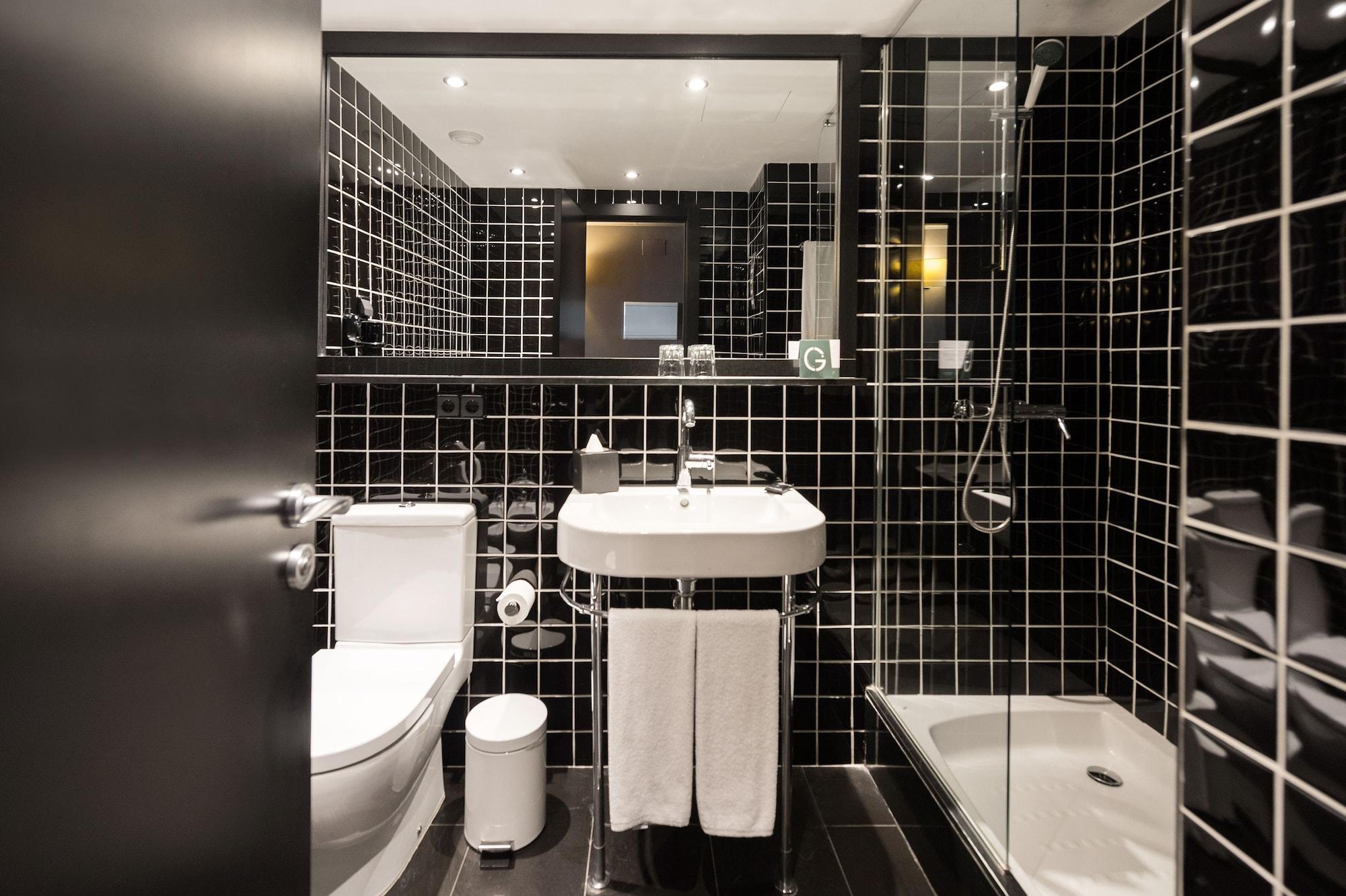 Hotel Paral-lel 2*