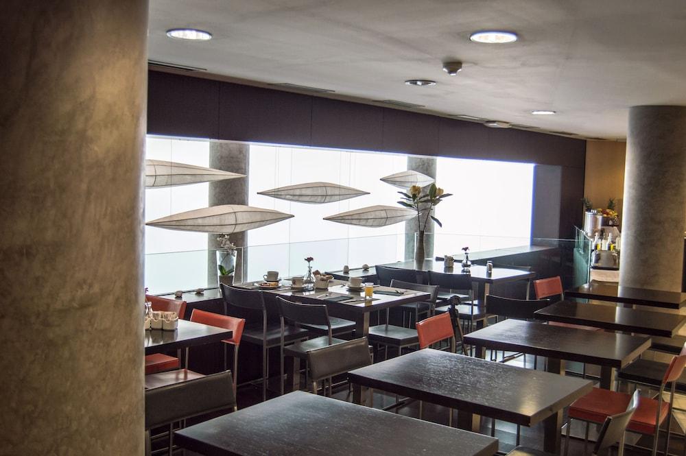 Madanis Hotel 4*