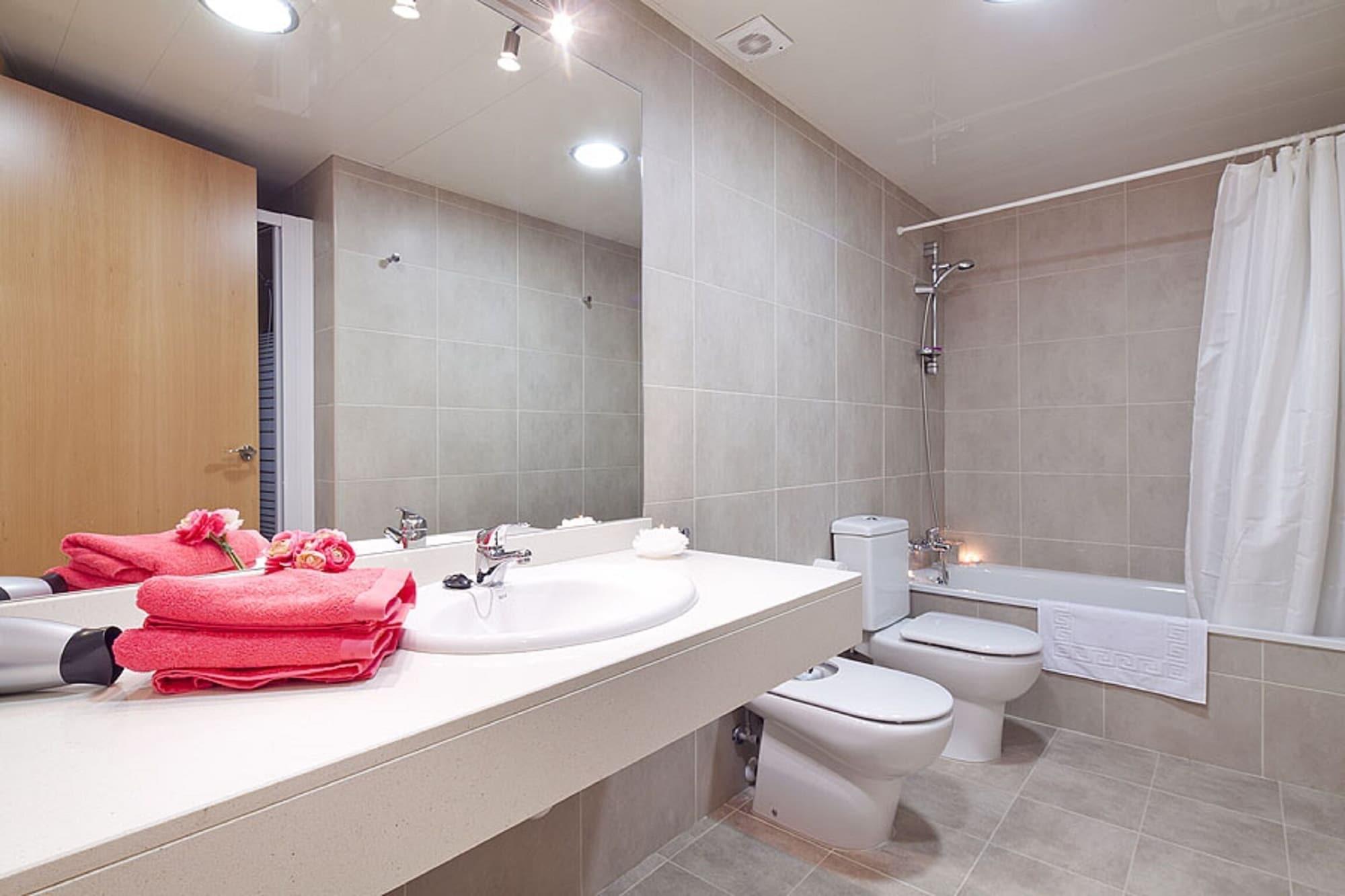 Charmsuites Nou Rambla Apartment *