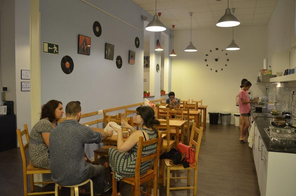Hostal 360 Borne