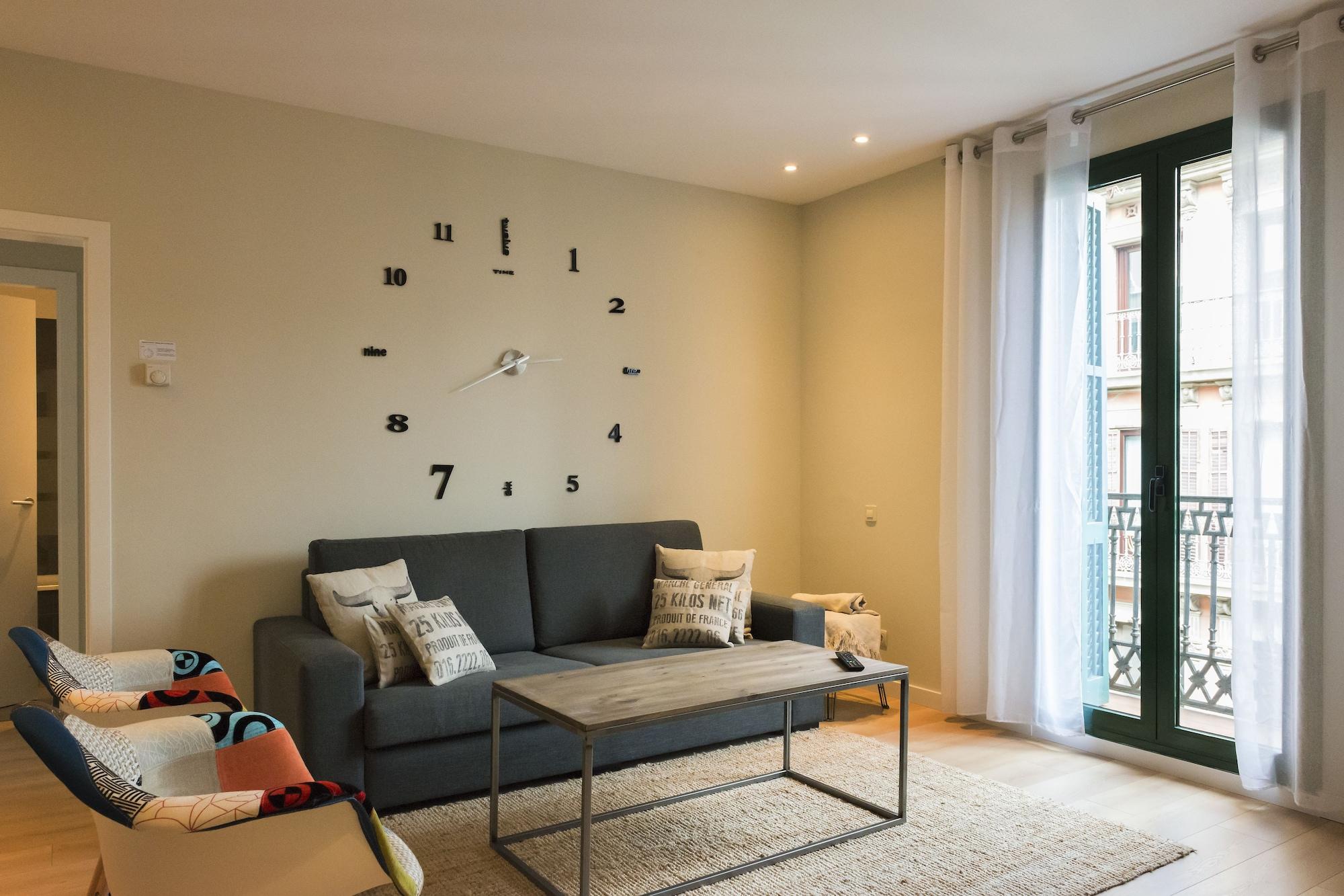 Palau De La Musica Apartment *