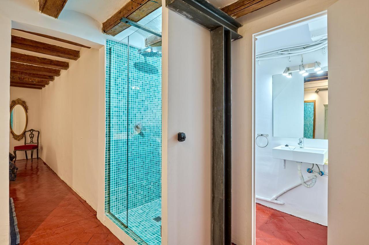 Espacio Completo En El Centro De Apartamento Barcelona