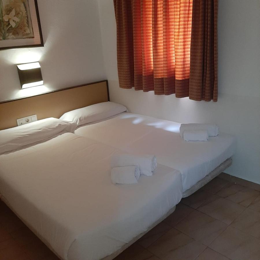 Hotel Monegal 2*