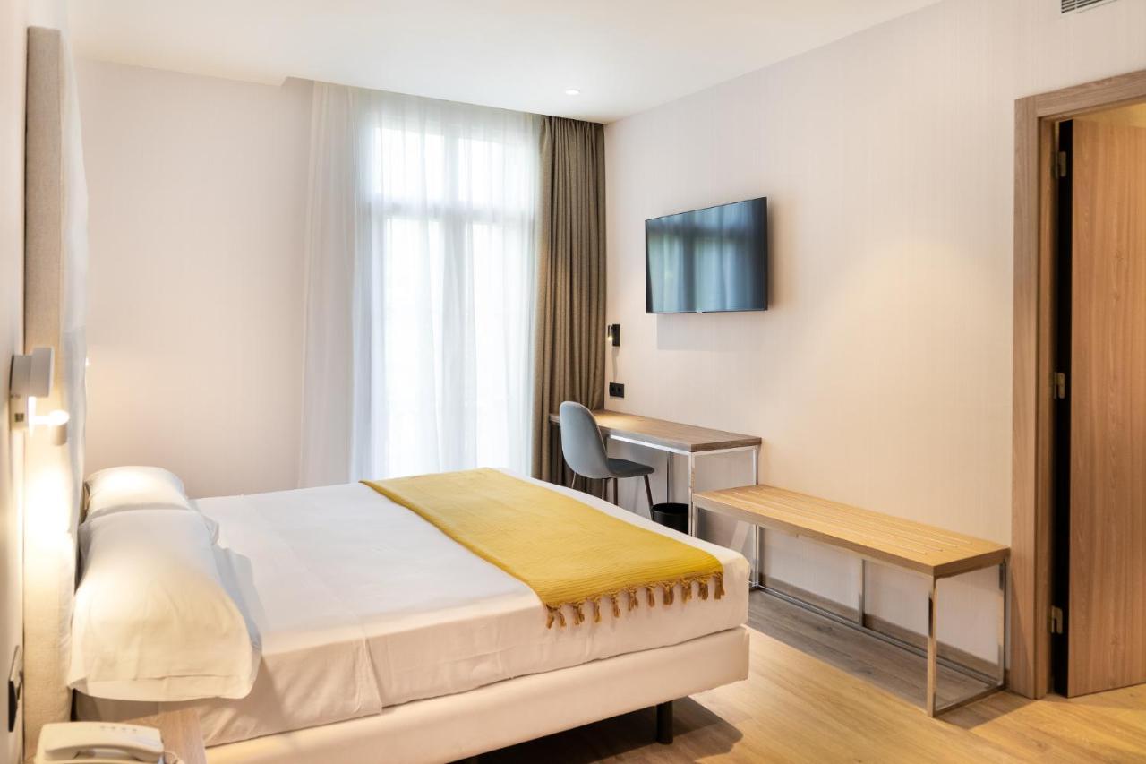 Hotel Caledonian 3*