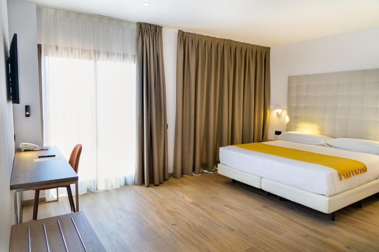 Hotel Caledonian 3*