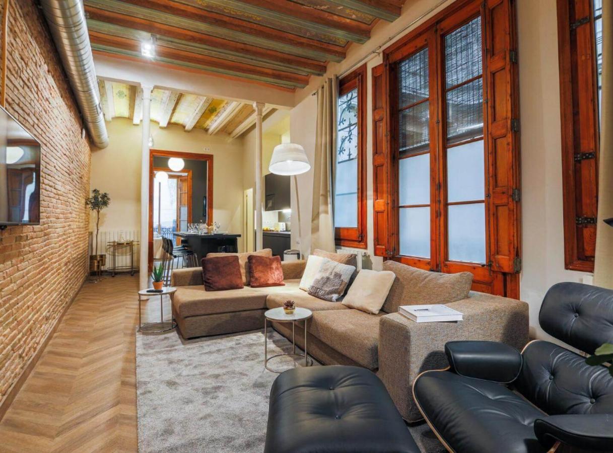 Apartment Avinyo 2 Gotic - Spacious Loft In Gothic Quarter! *