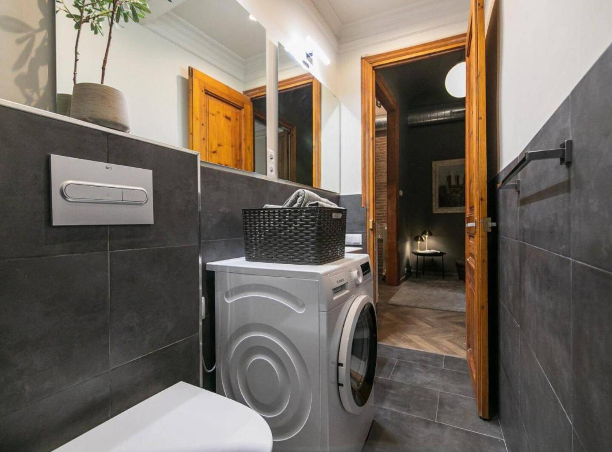 Avinyo 2 Gotic - Spacious Loft In Gothic Quarter! *