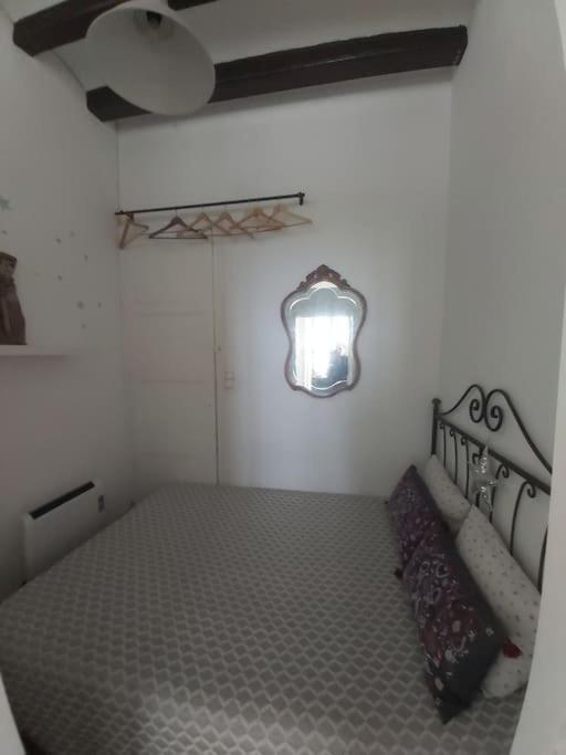 Small In Sants With Huge Terrace Homestay