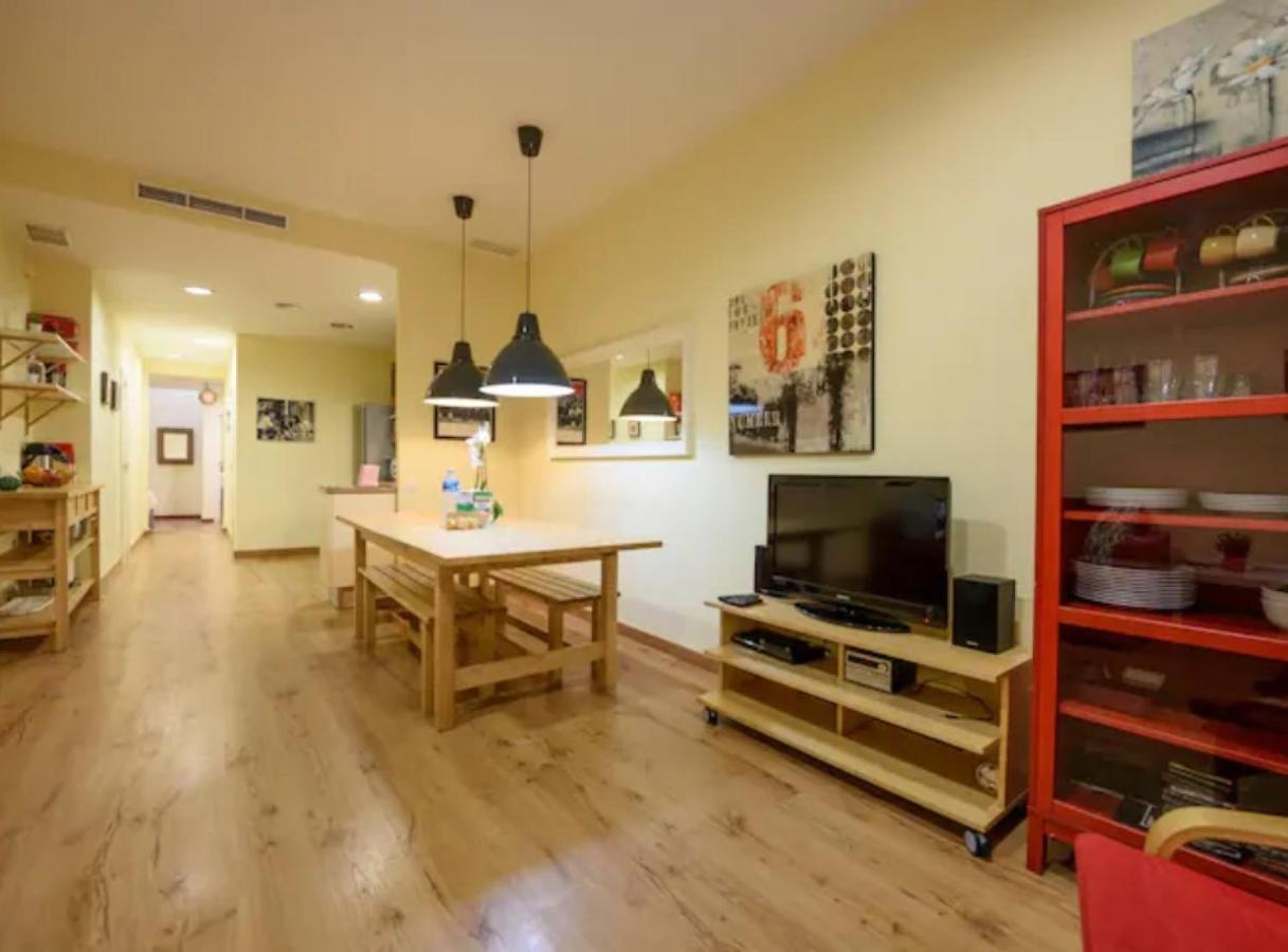 Ramblasrentals Chic&spacious Flat Pool Table 15m Ramblas - Parking - Wifi *