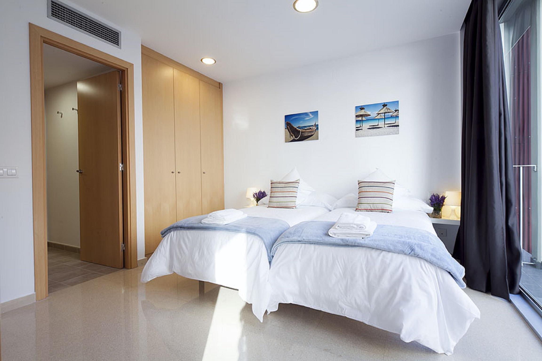 Charmsuites Nou Rambla Apartment