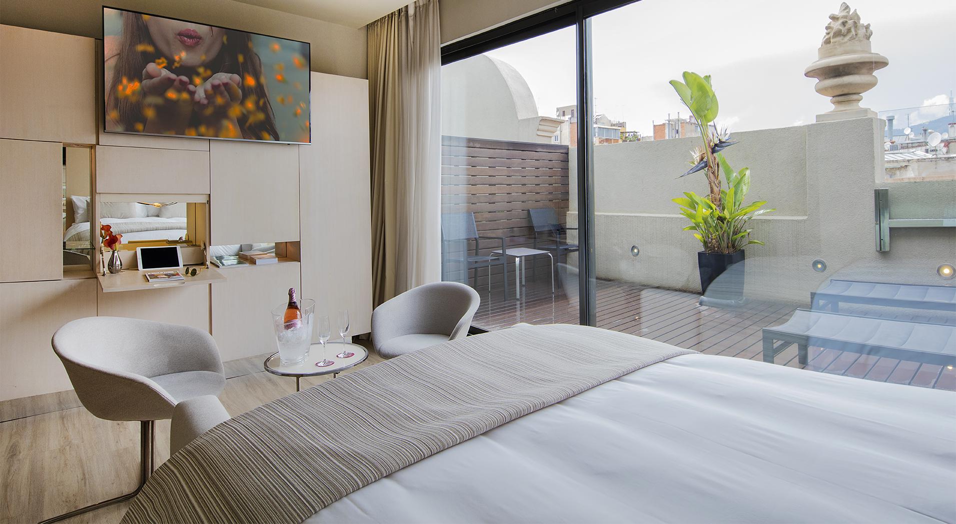 Hotel Cram