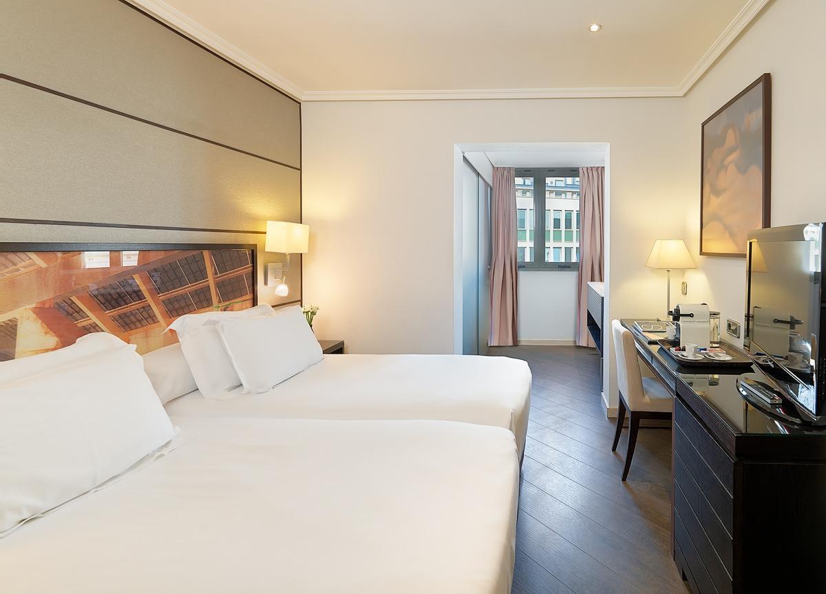 H10 Universitat 4*