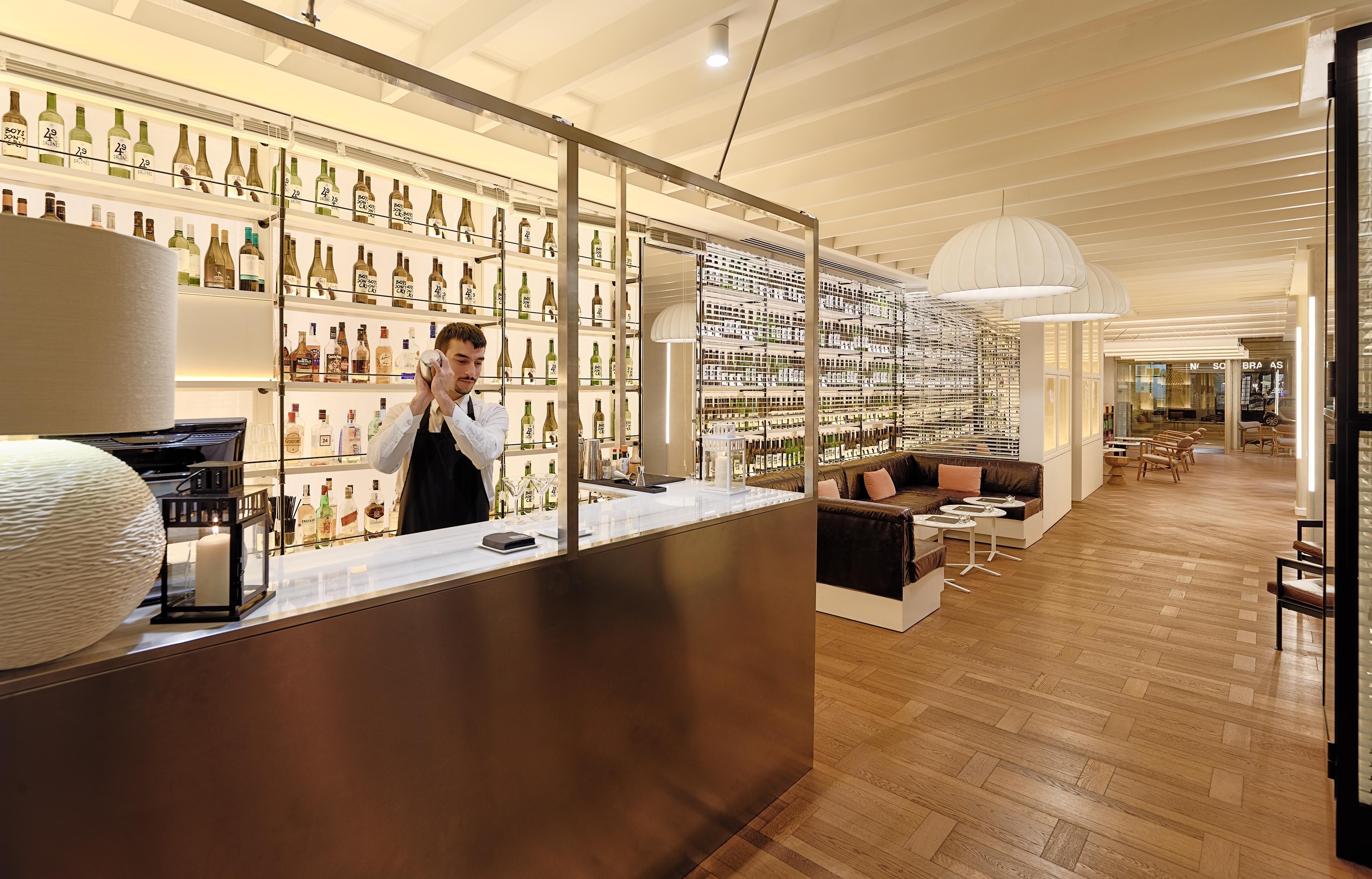 H10 Universitat Hotel 4*