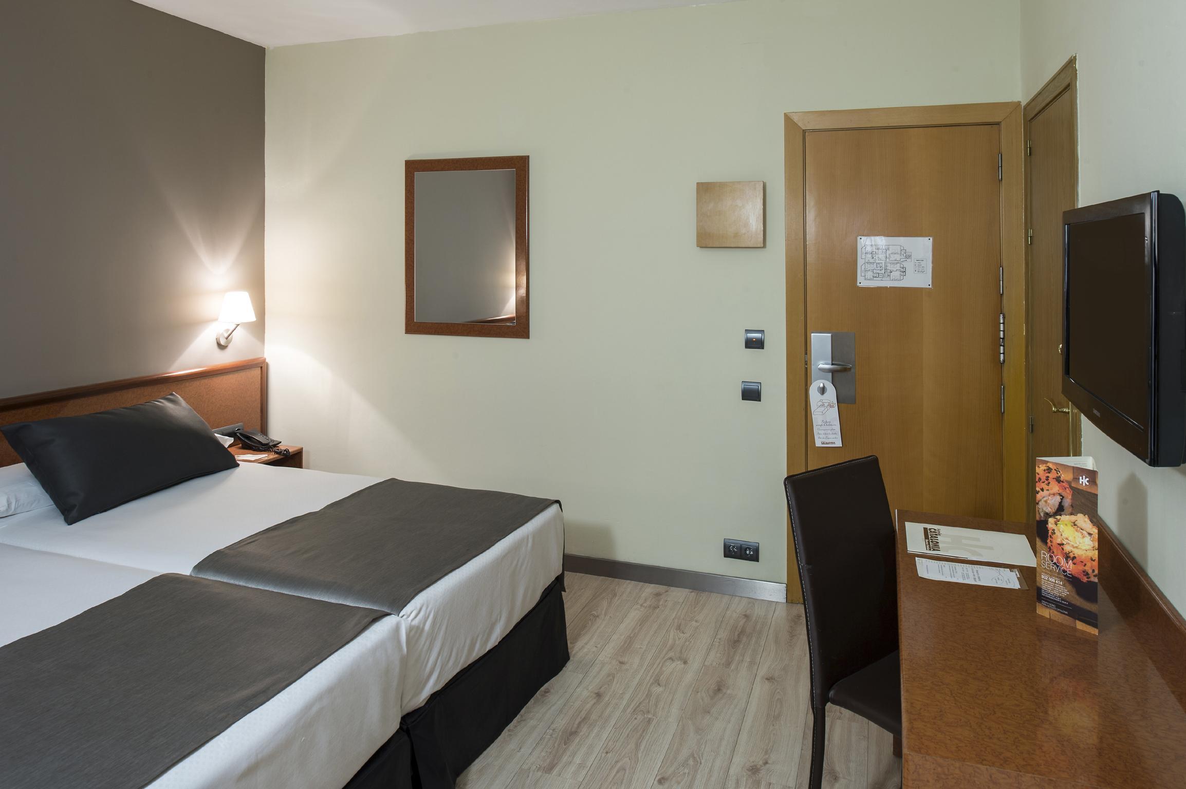 Hotel Catalonia Castellnou