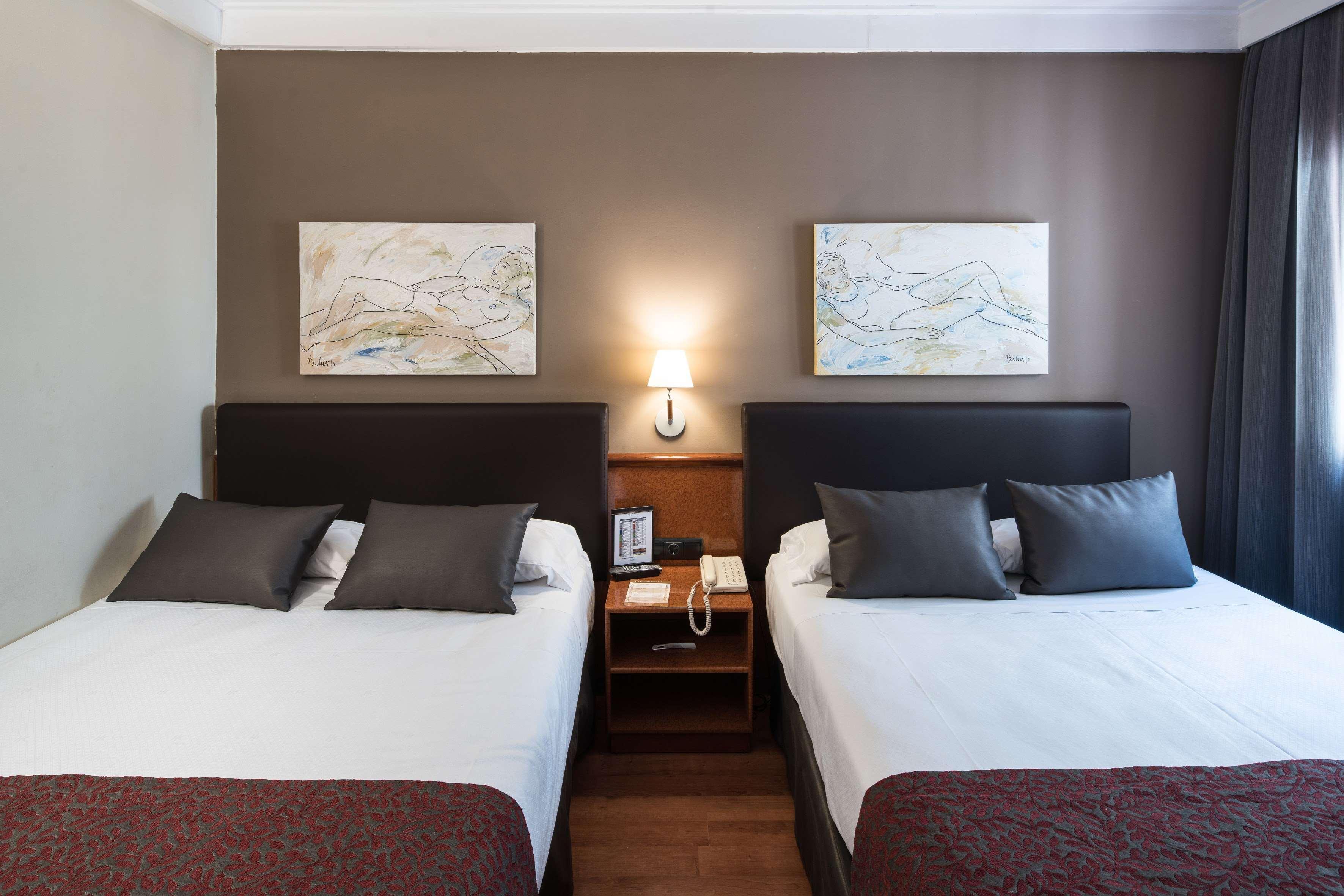 Catalonia Castellnou Hotel