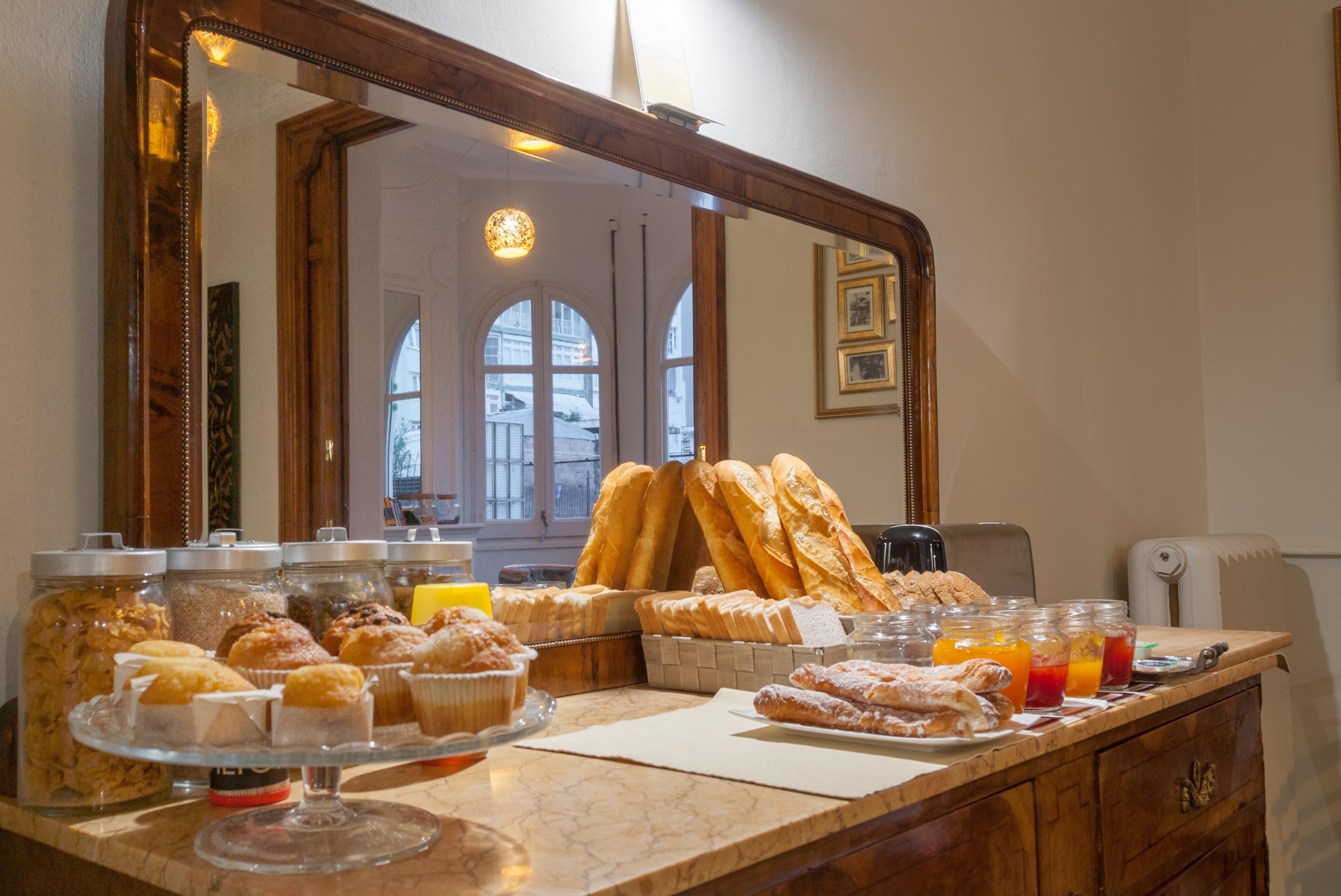 Mihlton Boutique (adults Only) Bed and breakfast Barcelona