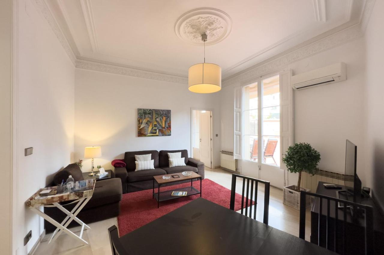 Aparteasy - Passeig De Gracia Apartment *