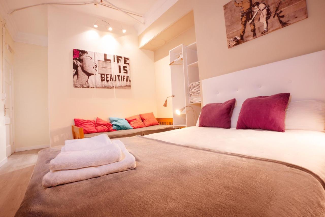 Hostal Wow *
