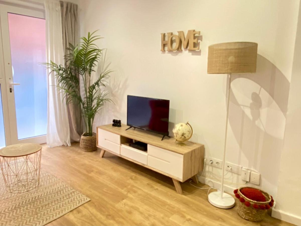 Lovely New 20 Minutes From Center. Apartamento *