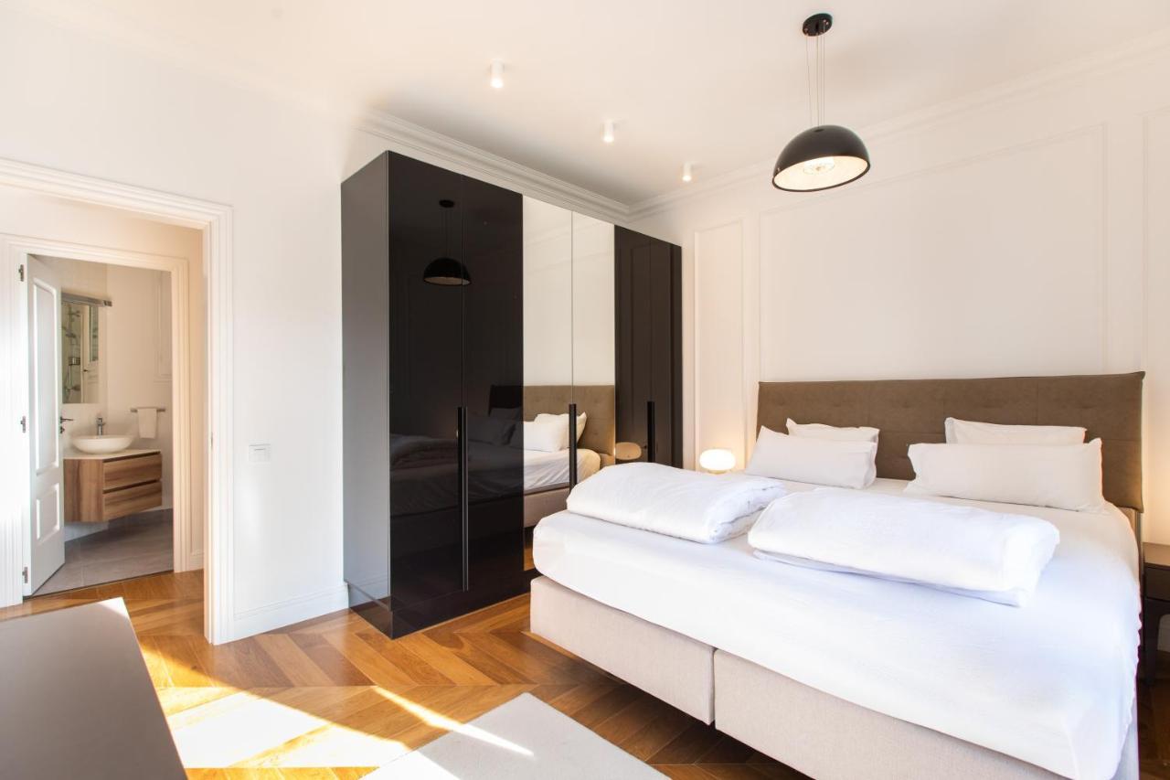 Majestic 4br/4bath In Sagrada Familia Area Apartamento Barcelona
