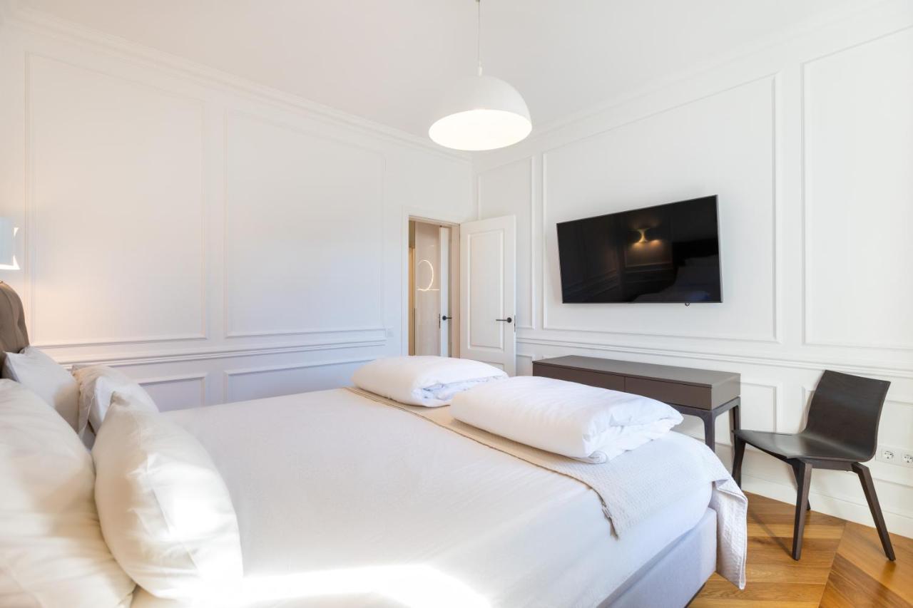 Majestic 4br/4bath In Sagrada Familia Area Apartamento Barcelona
