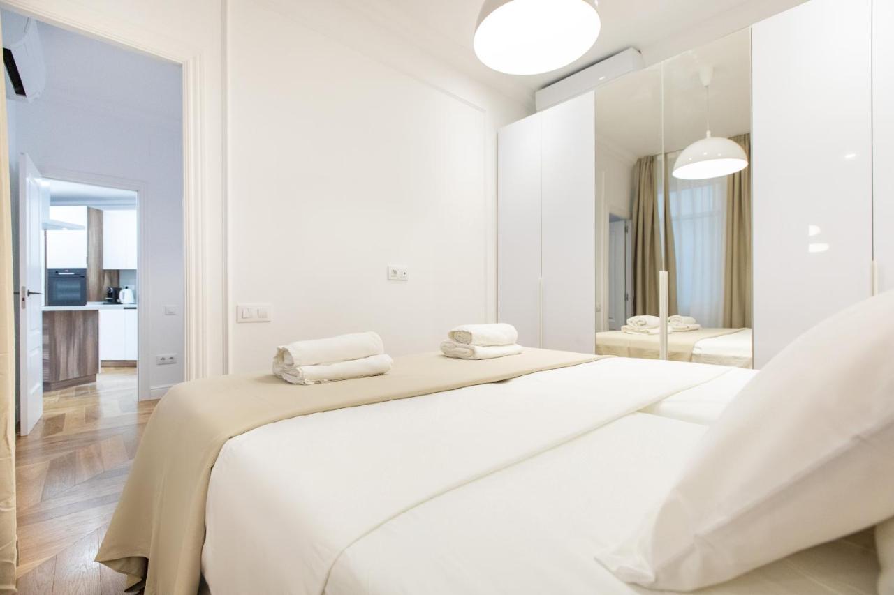 Majestic 4br/4bath In Sagrada Familia Area Apartamento Barcelona