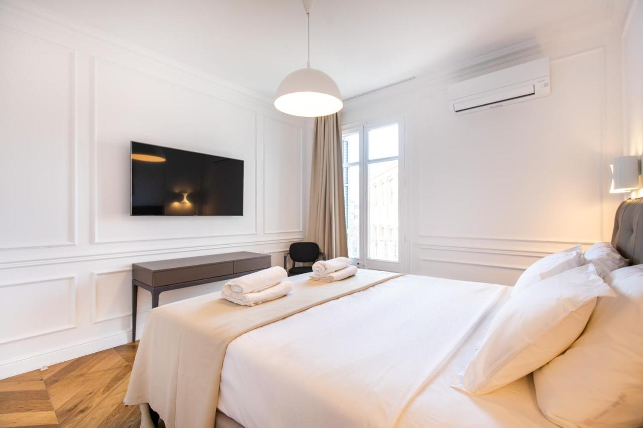 Majestic 4br/4bath In Sagrada Familia Area Apartamento *